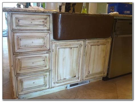 It is fairly easy to turn your cabinets to look older than they with a little faux finishing technique. Faux Finish Kitchen Cabinets Diy - Cabinet : Home Design ...
