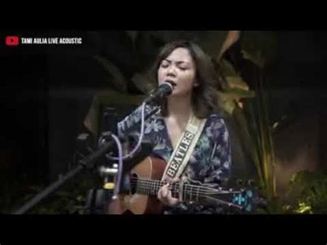 Am c f g kau selalu memandangku dengan sebelah matamu. Cinta ini membunuhku -d'masiv(cover tami aulia) - YouTube