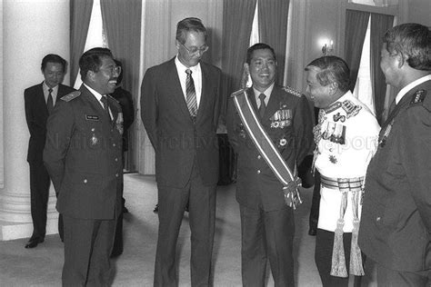 Winston choo wee leong (born 18 july 1941) is a singaporean diplomat, civil servant and former general. The Commander-in-Chief of Indonesian Armed Forces General