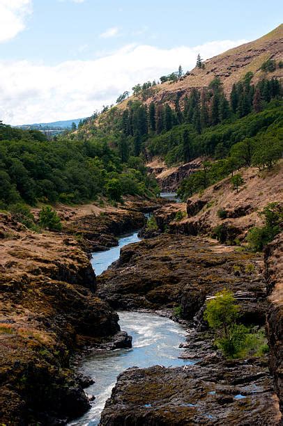 30 Klickitat River Stock Photos Pictures And Royalty Free Images Istock