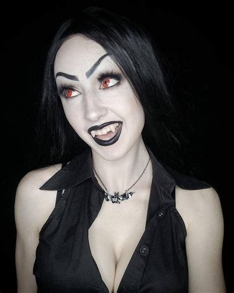 Pin By Kasyper On Goth Sexy Vampire Female Vampire Goth Beauty
