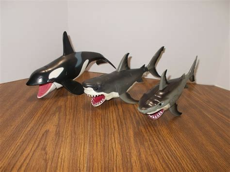 Mavin Chap Mei Toys R Us Orca Killer Whale Great White Mega Shark