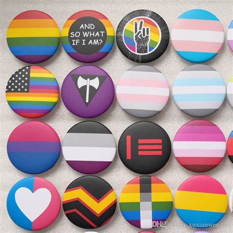 2022 Lgbt Design Rainbow Pins Bisexual Brooch Creative Heart Finger