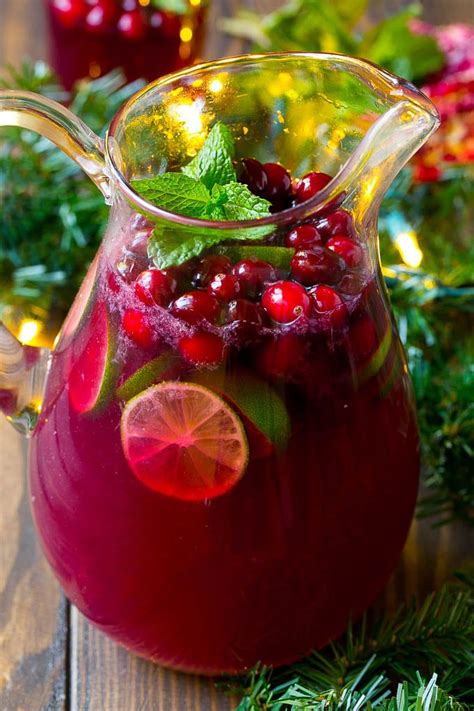 Get christmas cocktail recipes for punches, sangrias, and other mixed drinks for the holidays. Christmas Punch - Dinner at the Zoo