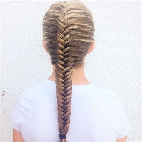 If you want to rock a braid and you just now, onto the braid tutorials. Try a Fishtail Braid | Medium hair styles, Fishtail braid ...