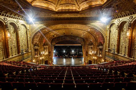 Step Inside Manhattan S Dazzling United Palace Theater Gothamist