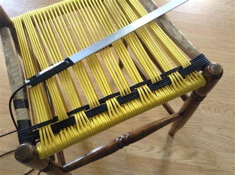 Palecek, georg jensen, oly studio, cisco brothers Weave Chair Seats With Paracord | Vieilles chaises en bois ...