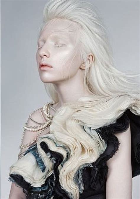 Pin By LORELEI On THE MANIC MUSHROOM Albino Model Albinism Portrait