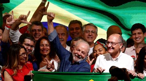 Lula Defeats Bolsonaro To Again Become Brazils President World News