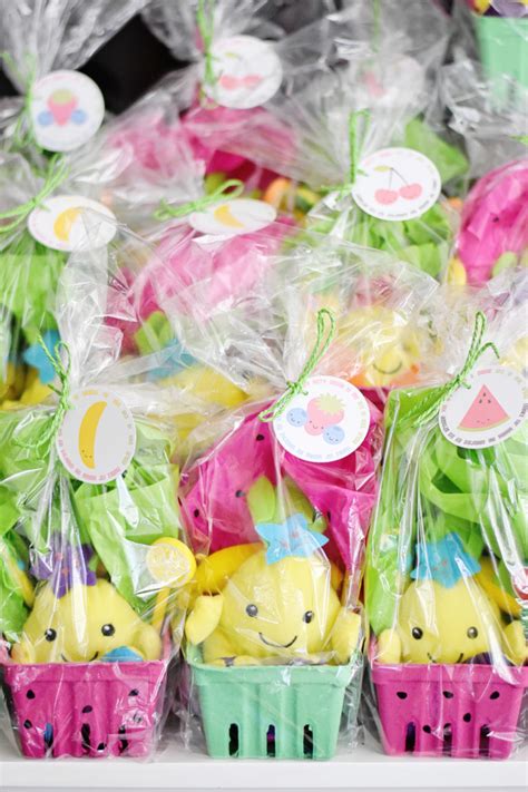 Party Favors 101 How To Create Favors Kids And Parents Will Love