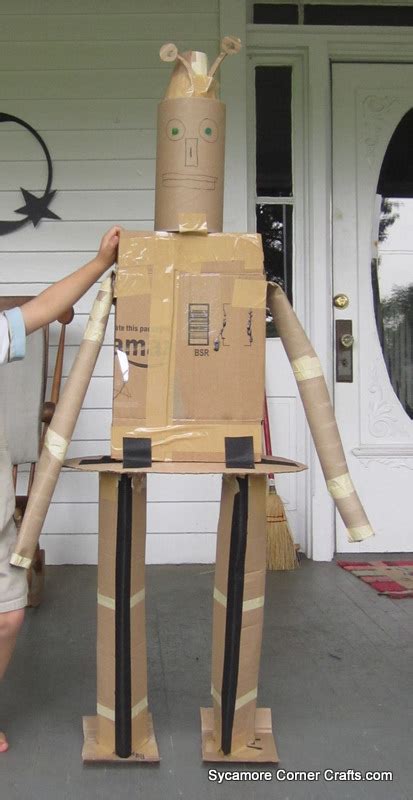Sycamore Corner Crafts Giant Robot From Cardboard