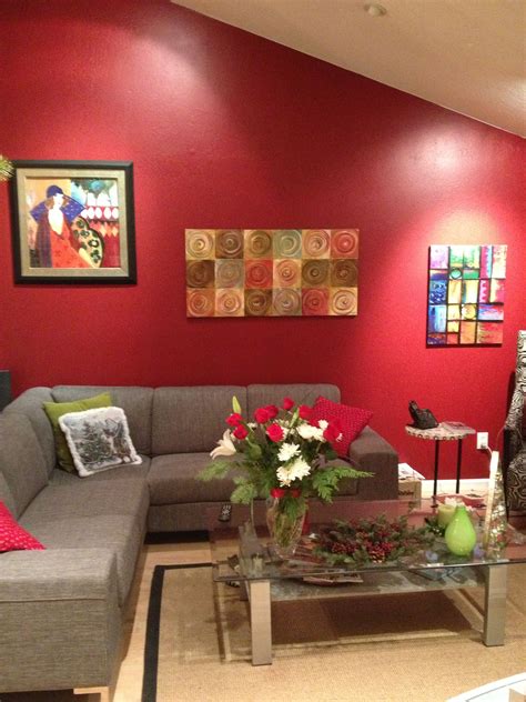 Living Room Ideas With Red Accents I Like The Bold Red Living Room