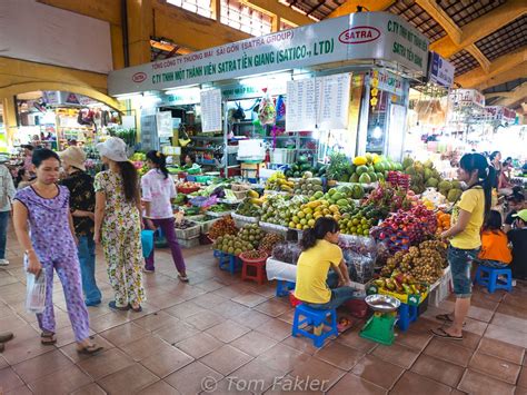 Saigons Ben Thanh Market Anitas Feast