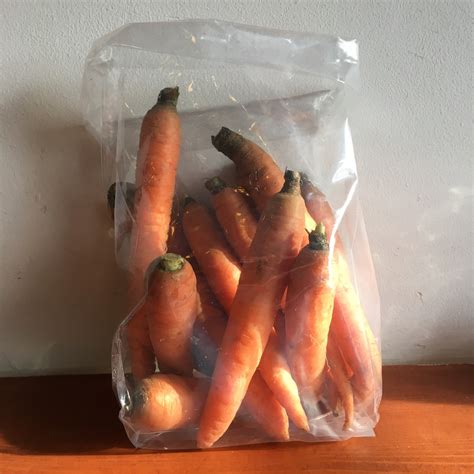 Carrots Organic 15 Lb Bag Picadilly Farm And Milkweed Farm Free