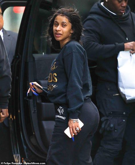 Cardi B Goes Makeup Free In New York Cardi B Without Makeup Pictures