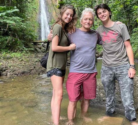 Catherine Zeta Jones Snaps Photo Of Michael Douglas And Kids On Vacation