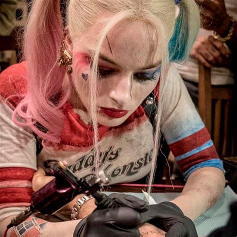 Why Margot Robbie Has Retired From Tattooing Her Friends And Co Stars E