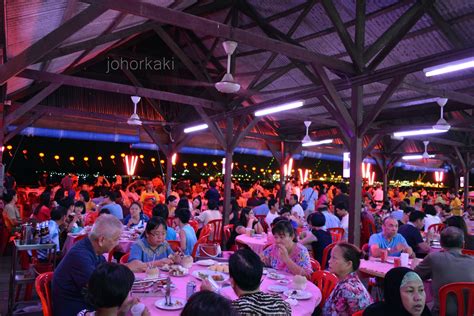 Restoran todak has a pretty sea view, nice sea breeze, and quite charming ambiance. Johor Seafood at Restoran Todak in Telok Jawa, Masai ...