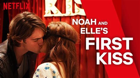 The Kissing Booth Noah And Elles First Kiss Netflix Youtube