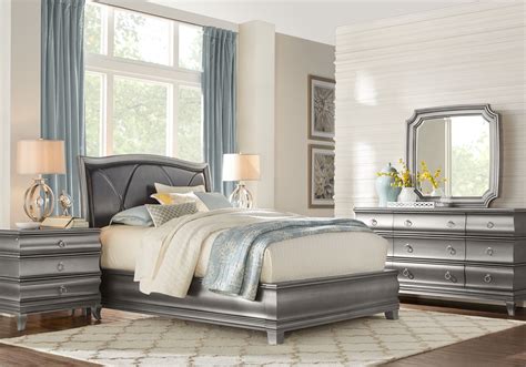 Queen Bedroom Sets Rooms To Go Alexi Silver Pc Queen Panel Bedroom With Chocolate Inset