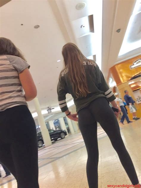 Fit Ass And Legs In Yoga Pants At The Mall Creepshots