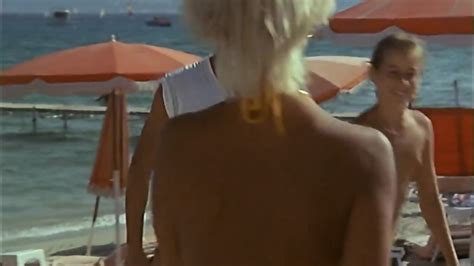 Deux Enfoir S Saint Tropez Nude Pics Page My Xxx Hot Girl