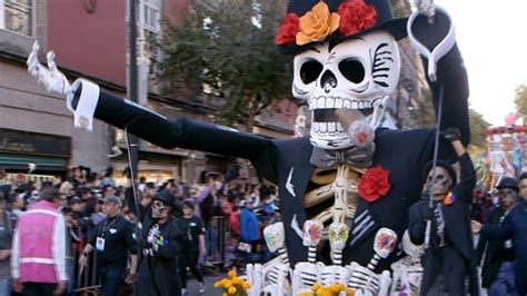Mexico City Stages First Day Of The Dead Parade Bbc News