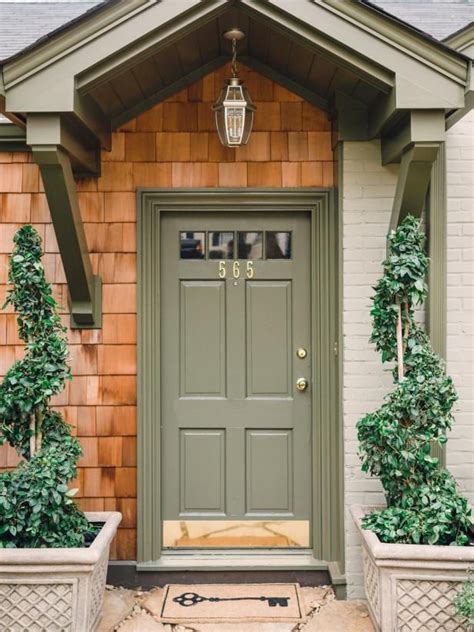 Enhance Curb Appeal With One Of These Trending Front Door Colours
