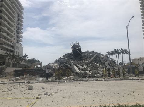 Police Investigating Miami Beach Building Collapse Cnn