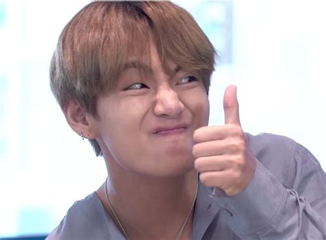 Pin By Kira Fox On B T S Kim Taehyung Funny Bts Memes Meme Faces