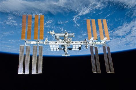 Gli Astronauti Della ISS Stanno Costruendo Oggetti Che Non Potrebbero Ebabee Sulla Terra