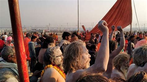 Over 225 Crore Devotees Take Holy Dip As Kumbh Mela Opens In Prayagraj India News Zee News