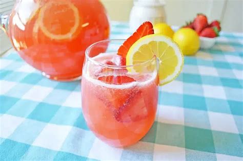 Strawberry Lemonade Recipe Making Mom Magic