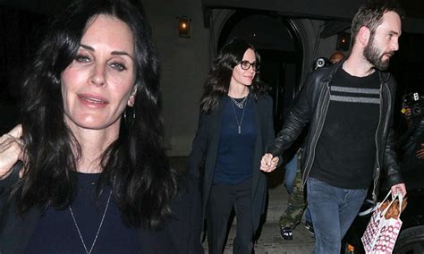 Courteney Cox And Johnny Mcdaid Enjoy A Valentine S Date Daily Mail