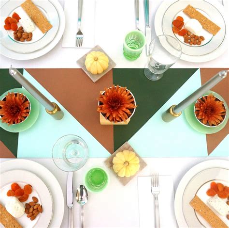 (though, that doesn't mean the food has suffered. A Modern Fall Table | Mirror80