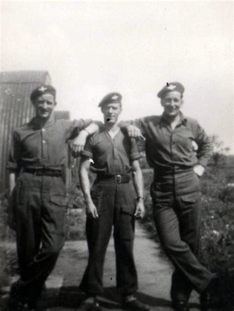 Ralph Baverstock With Men Of 2nd Para Bn 1944 Paradata