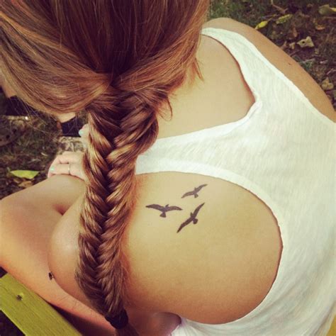 Cute Women Bird Tattoo On Shoulder Tattoomagz › Tattoo