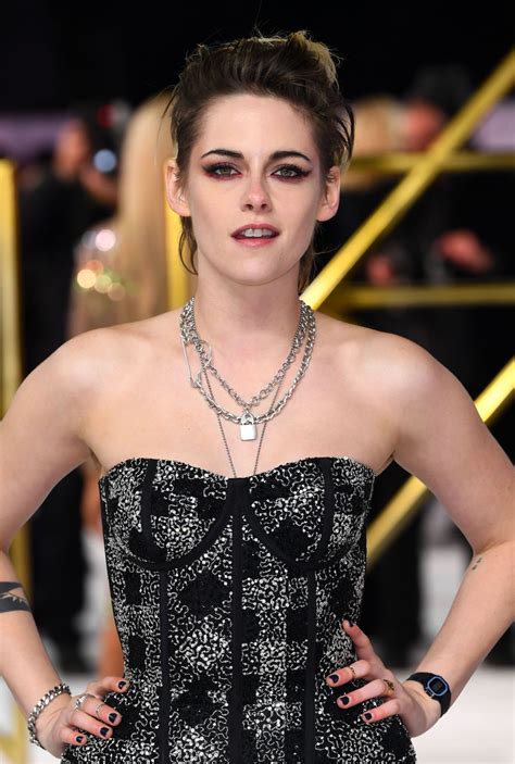 We update gallery with only quality interesting photos. KRISTEN STEWART at Charlie's Angels Premiere in London 11 ...