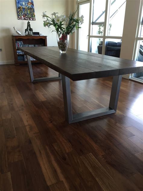 Lends a modern cottage farmhouse look to any style. Large Oak Dining Table | TarzanTables.co.uk