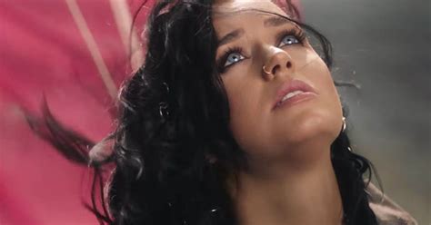 Katy Perry Promises To Release NAKED Video To Help Change The World