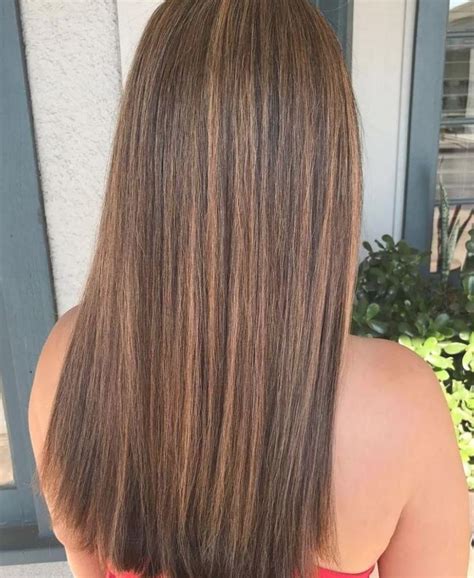 Straight Brown Hair And Caramel Highlights Ombrestraighthair Straight Hair Highlights Balayage
