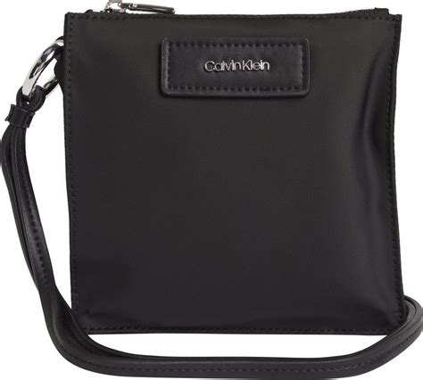 Calvin Klein Mini Bag Ck Must Nylon Packable Pouch Online Kaufen Otto