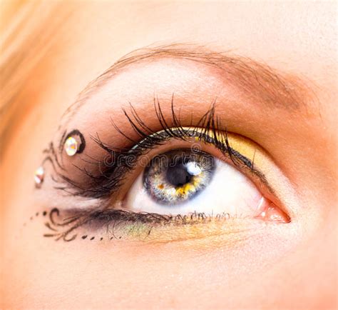 Beautiful Eye With Makeup Stock Image Image Of Eyelashes 20728995