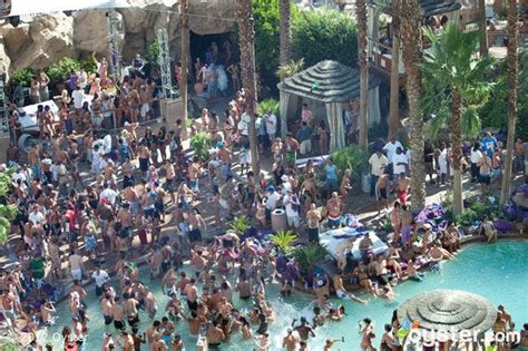 Celebrate The End Of Summer At 6 Of The Worlds Wildest Hotel Pool Parties