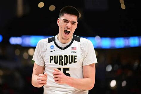 Zach Edey Purdue Big Man Due For Another Big Year