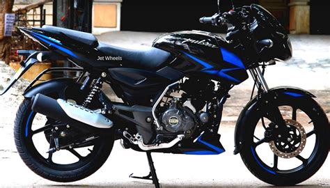 Bike point by mintu & rahul bajaj pulsar 150 dual disk bs6 first ride review with pros & cons pulsar 150 price mileage dosto. Bajaj Pulsar 125 Classic With Split Seat Launching Soon, Spied
