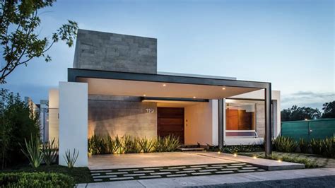 Untuk ukuran pagar yang ideal adalah antara 1.2 hingga 1.5 meter, namun sebaiknya harus disesuaikan dengan ukuran rumah. Inspirasi Desain Rumah Minimalis dan Modern di Tahun 2020 ...