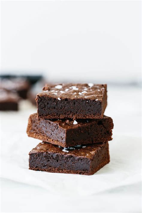 Stir in cacao powder and baking soda until combined. Paleo Brownies (Decadent Fudgy Brownies!) | Downshiftology
