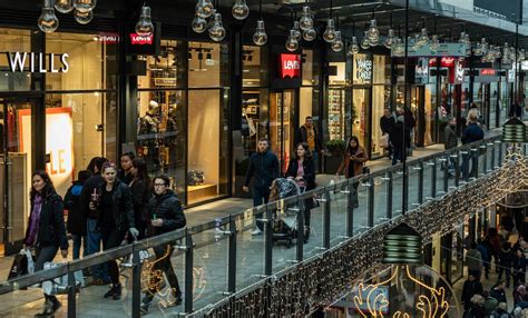 London Designer Outlet Sees Its Best Ever Trading Week During Christmas