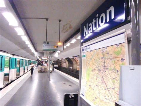 Ligne No 9 Du Métro De Paris Boulogne Billancourtparis 20 ème